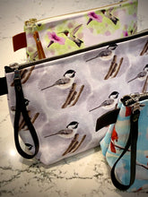 Charger l'image dans la galerie, Bird pattern make up bag with zipper chickadee made in Canada