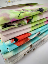 Charger l'image dans la galerie, Bird Kitchen Towel Cardinal Chickadee Hummingbird Artist Made